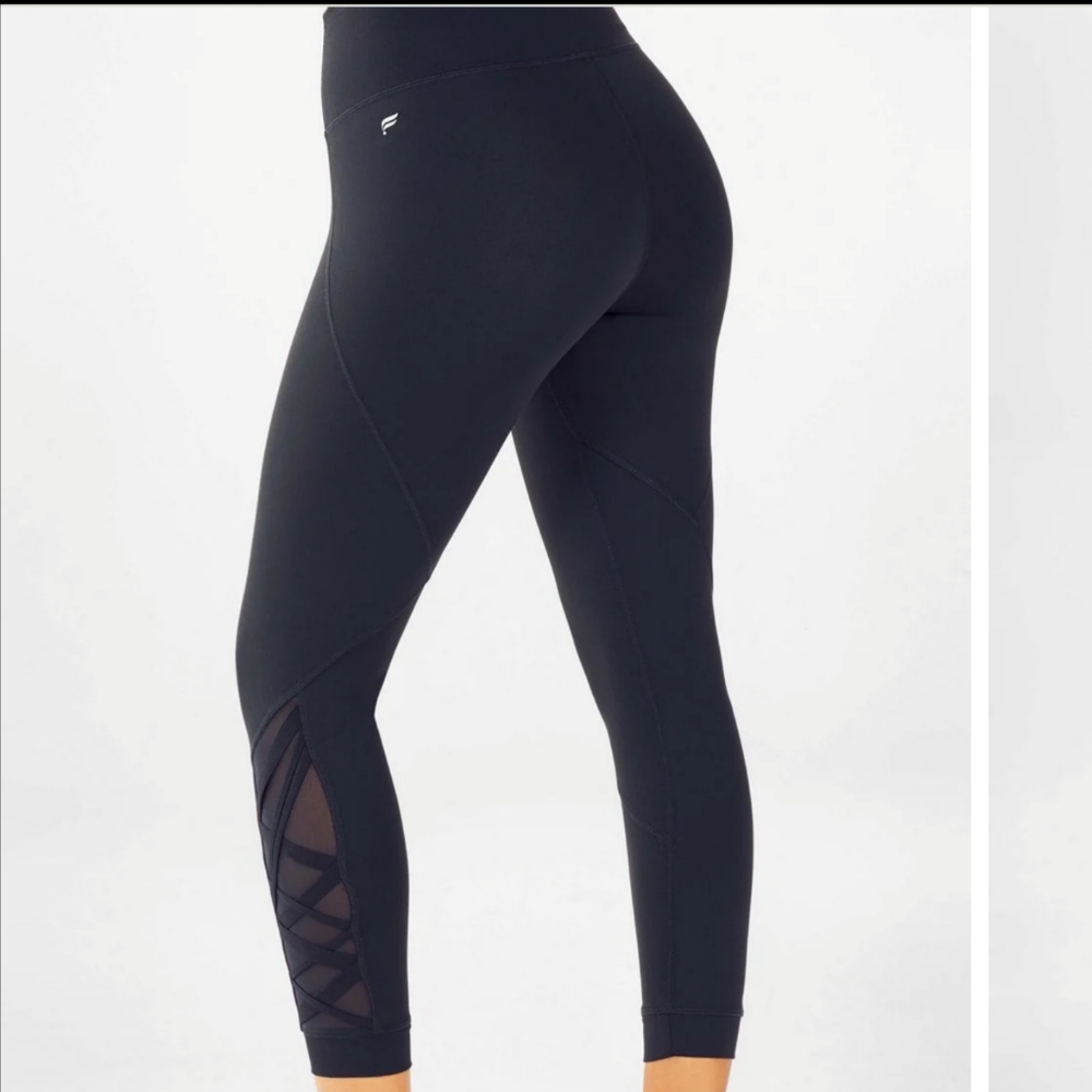 Fabletics Dynamic High-Waisted Lattice 7/8 Powerhold Leggings